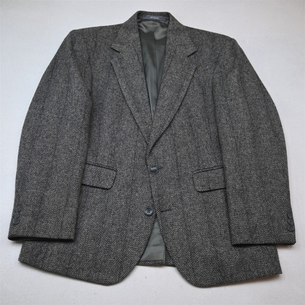 Vtg USA Made 38S Gray Herringbone 100% Wool Tweed Mens Blazer Jacket Sport Coat